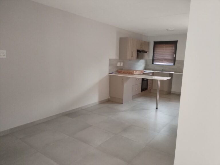 MODERN 3-BEDROOM DUPLEX | GALPINI VILLAGE, THERESAPARK