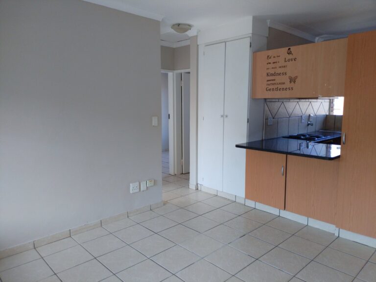 PRICED TO GO! | 2-BEDROOM APARTMENT FOR SALE IN CLARINA