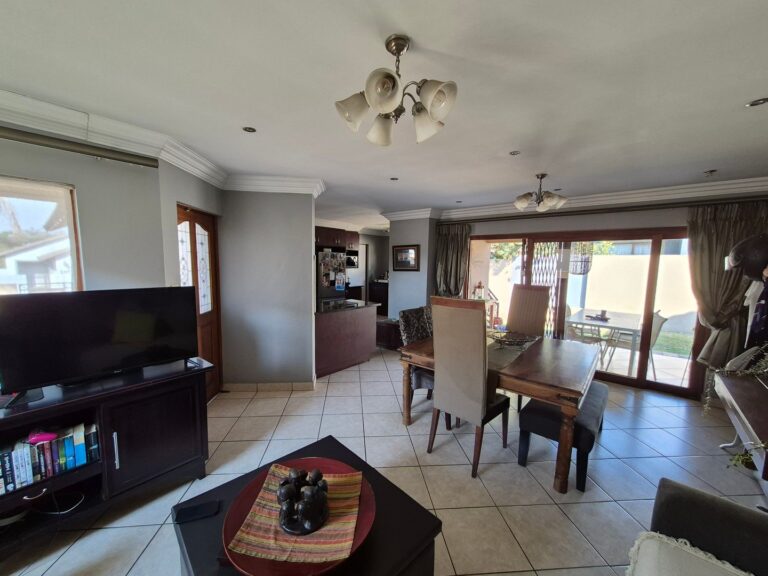 Beautiful Tuscan style house in Thatchfield Security Estate.