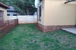 Charming 3 Bedroom Townhouse for Sale in Heatherview Gardens