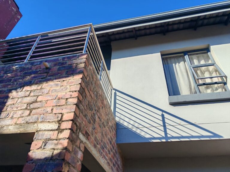 Modern 3-Bedroom Duplex Townhouse with Scenic Views – Priced to Sell at R1,540,000
