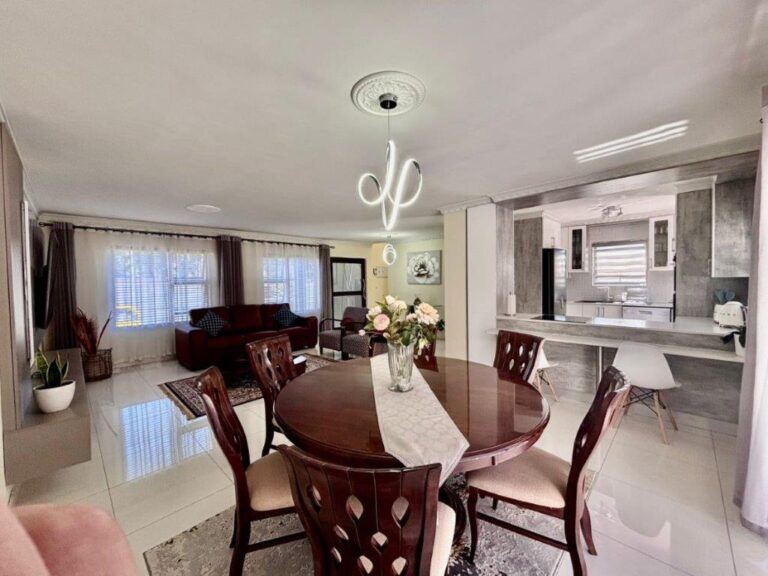 Modern 3 Bedroom Double Storey Home for Sale in Amandasig