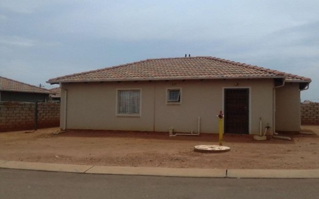 Corner 3Bedroom House For Sale