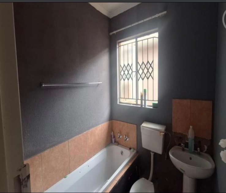 2 bedroom house next to mamelodi mall