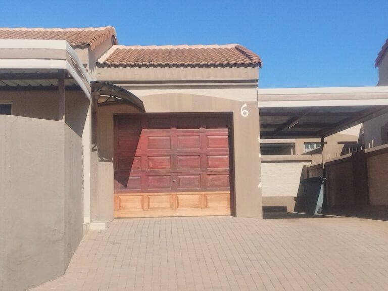 2 Bedroom House for sale in Theresapark