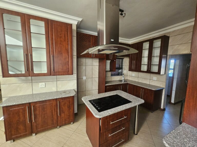 Spacious 4-Bedroom Family Home for Sale in Thatchfield Estate, Centurion