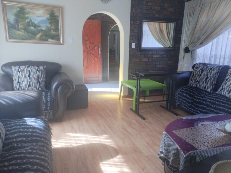 Spacious Family Home with Exceptional Potential in The Orchards – R1 850 000