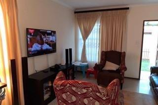 Charming 3 Bedroom Townhouse for Sale in Heatherview Gardens