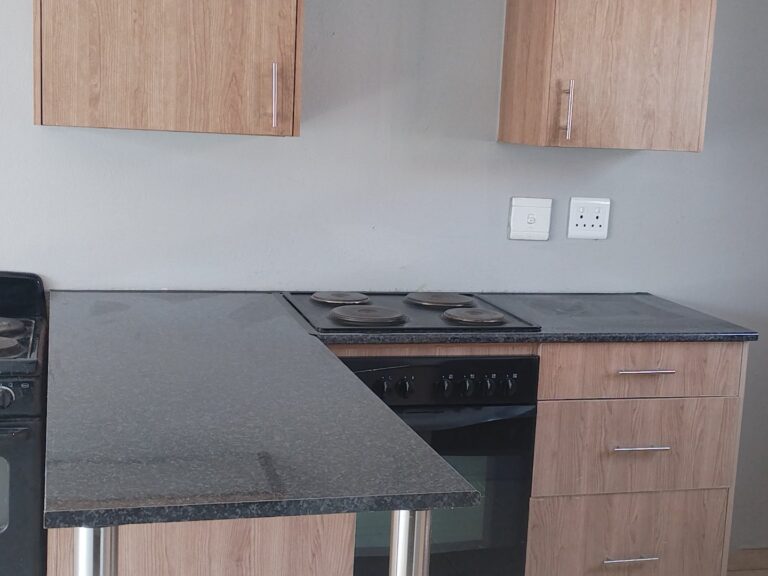 STUNNING 3-BEDROOM TOWNHOUSE FOR SALE – THE ORCHARDS