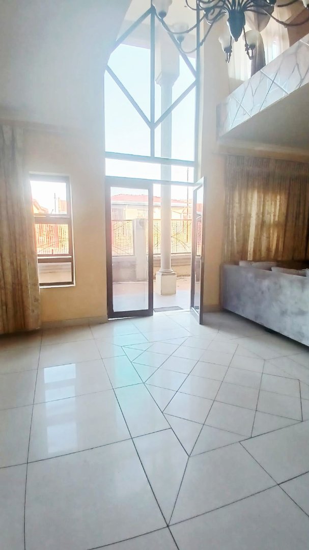 HOUSE FOR SALE IN MABOPANE MORULA 3