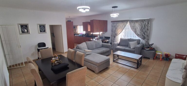 Prime Multi-Let Property for Sale – Two Houses + Flatlet on One Stand | Clubview