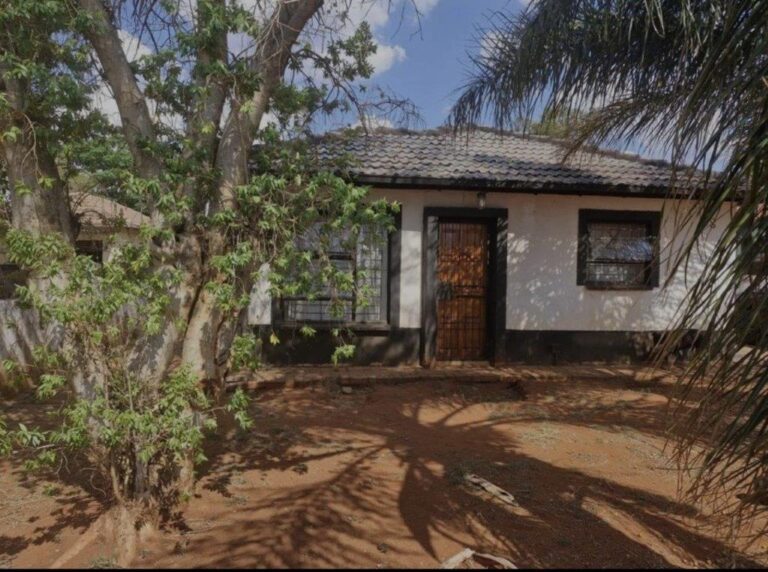 FOR SALE | SPACIOUS 3 BEDROOM FAMILY HOME IN THE ORCHARDS
