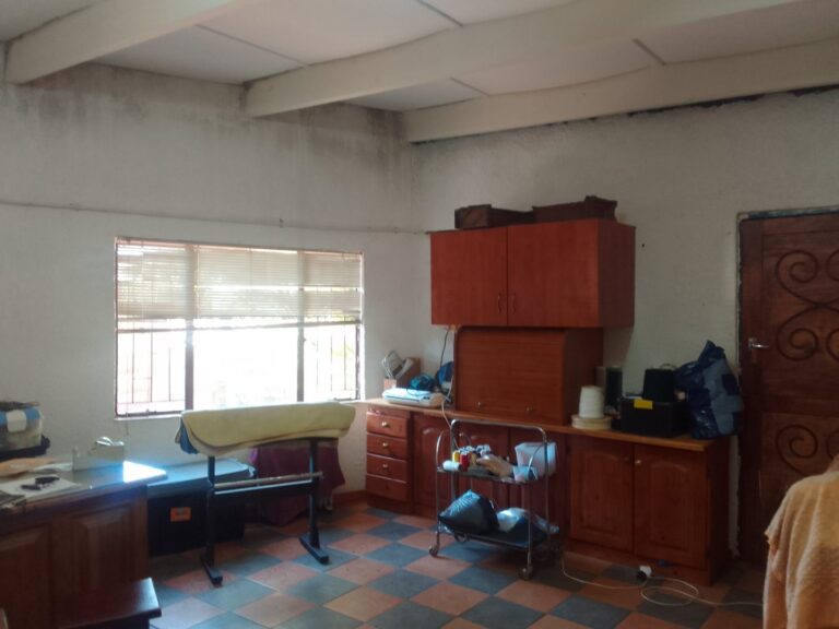 HOUSE FOR SALE IN CLARINA