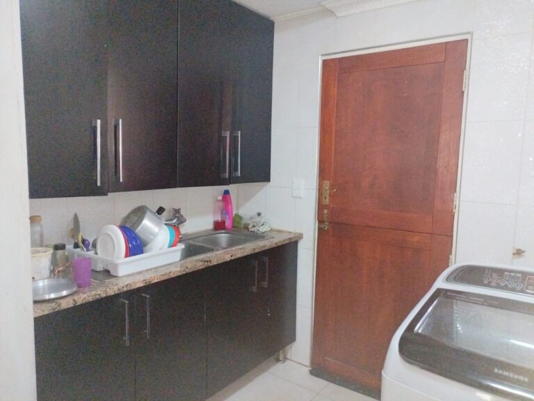 PRICED TO SELL – SPACIOUS 3 BEDROOM TOWNHOUSE IN AMANDASIG!