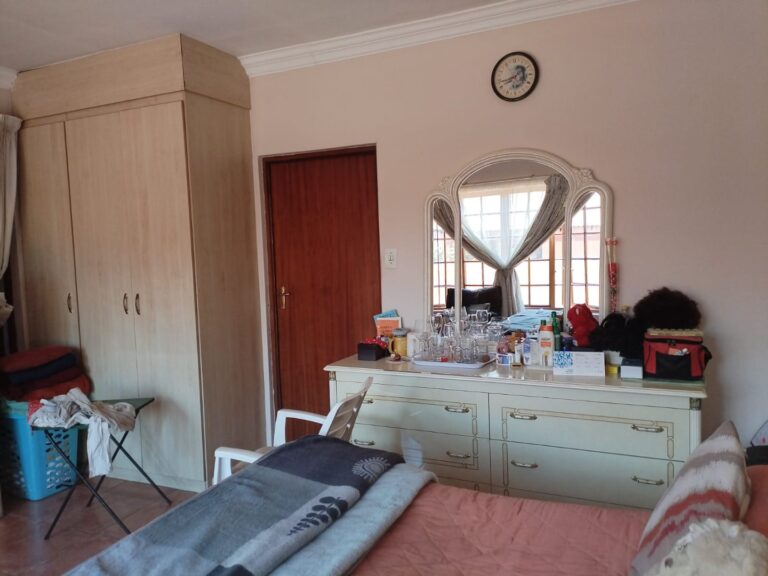 Spacious 4-Bedroom Full Title Townhouse in Secure Complex – Move-In Ready