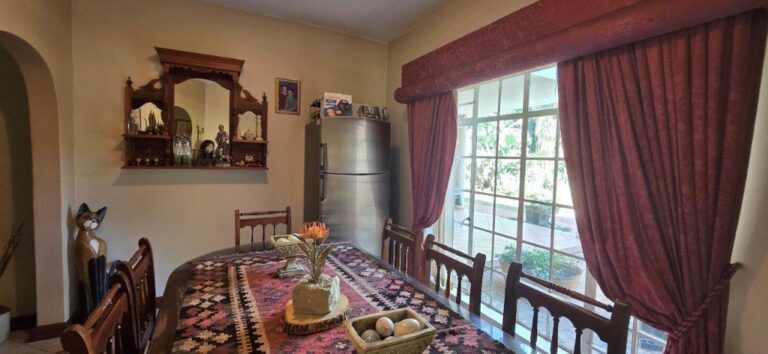 Stunning Spacious 6 Bedroom Family Home for Sale in Amandasig