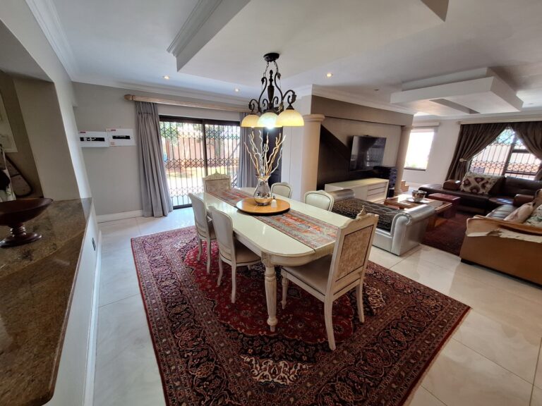 Spacious Dining area