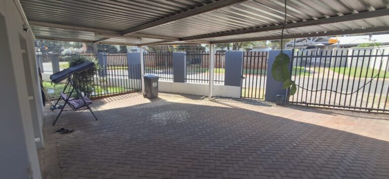 Prime Multi-Let Property for Sale – Two Houses + Flatlet on One Stand | Clubview