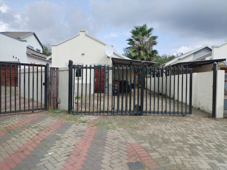 Affordable 3-Bedroom Townhouse in Mogernhof Lifestyle Golf Estate – Hesteapark