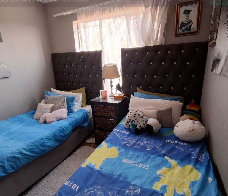 3 Bedroom apartment in Die Hoewes