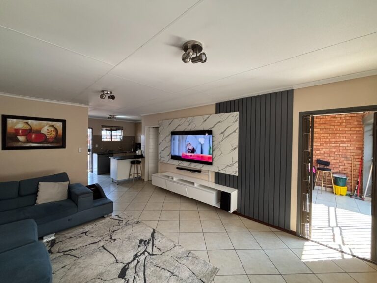 Modern 3 Bedroom Home in Secure Estate