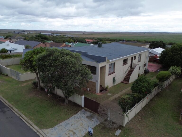 Spacious Witsand Home with Flatlet & Income Potential
