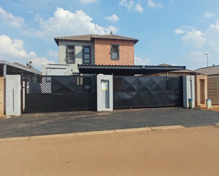 House for sale in Soshanguve East