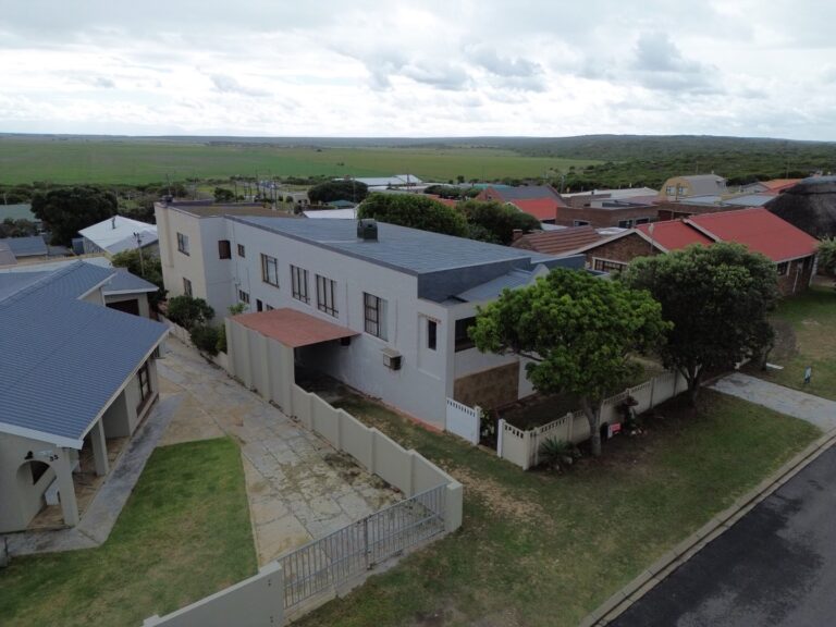 Spacious Witsand Home with Flatlet & Income Potential