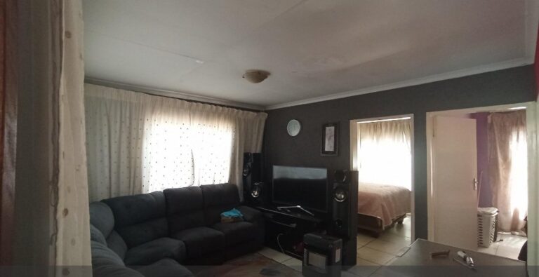 House for sale in Soshanguve East