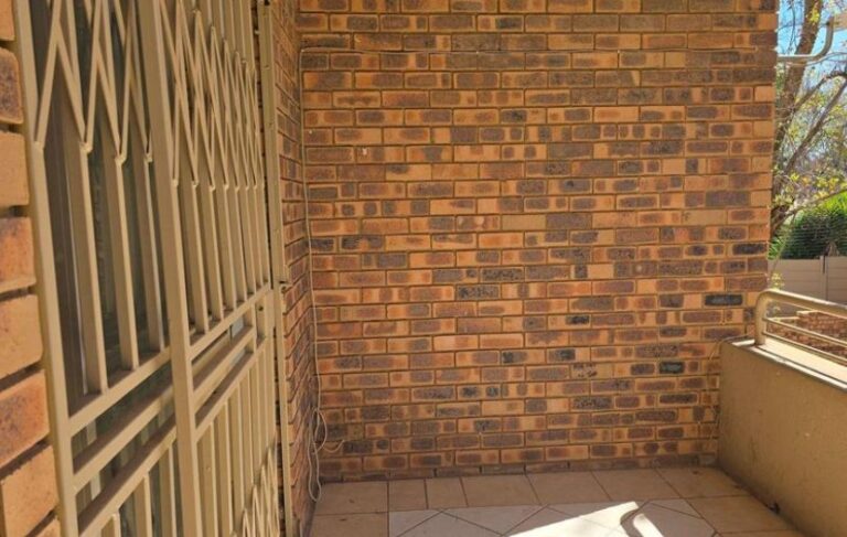 2-Bedroom Apartment for Sale in a Secure, Well-Maintained Complex-No loadshedding