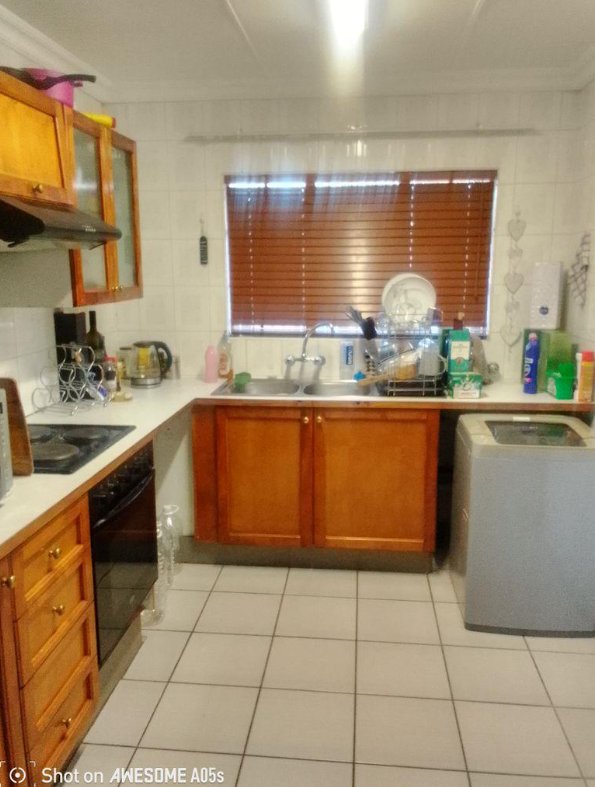 2 Bedroom Townhouse for Sale in Highveld-No loadshedding.